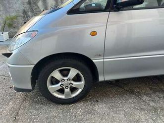 toyota previa 2,0d4d