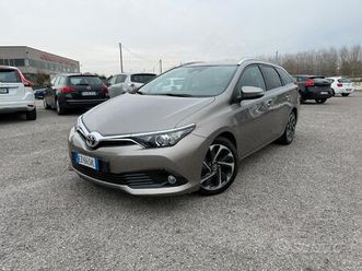 toyota auris touring sports 1.6 d-4d active