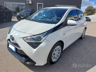toyota aygo connect 1.0 vvt-i 72 cv 5 porte x-cl