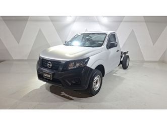 nissan np300 2.5 estacas tm dh ac paq. seg. 6vel pickup 2018