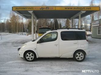 yaris verso stw