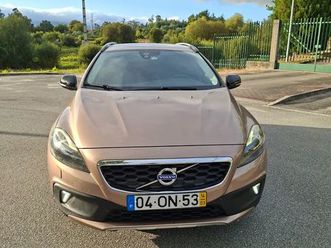 volvo v40 cross country 2.0 d4 momentum