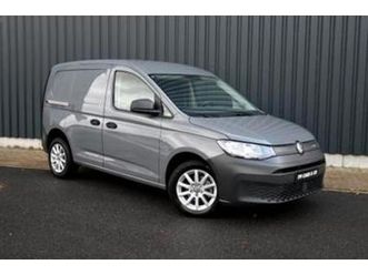 ② vw caddy 2.0tdi 150pk / camera, alu velgen, carplay, 230volt — camionnettes & utilitaires — 2ememain