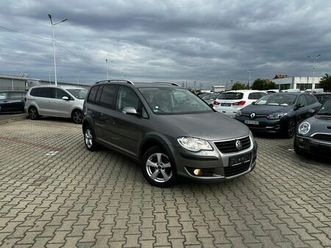 2010 vw touran cross 7 locuri - 2.0 tdi 140cp - pilot / senzori / navi arad