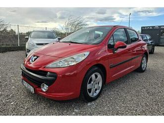 peugeot 207 1,4i + tvornički plin, veliki servis, nove gume reg. 08/26, 2009 god.