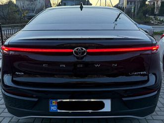 toyota crown an. 2023