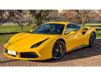 2017 ferrari 488 jaune automatique, 7+ vitesses in italie...