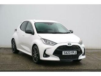 toyota yaris gr sport hatchback's 1.5 vvt-h gr sport e-cvt euro 6 (start/stop) 5dr
