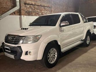 vendo hilux srv 2014
