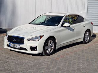 infiniti-q50-4x4-3-7-v6