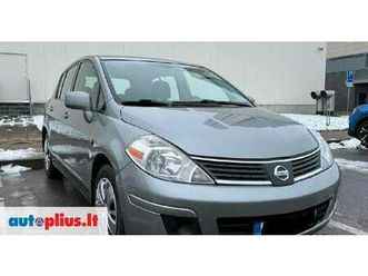 nissan versa, 1.8 l., hatchback