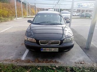 volvo v70 2.4 140 km kinetic