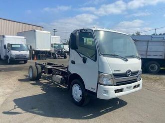 2018 hino 195 cab and chassis (25-116)