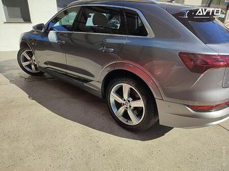 audi e-tron 50 quattro