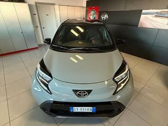 x 1.0 vvt-i 72 cv 5 porte lounge s-cvt