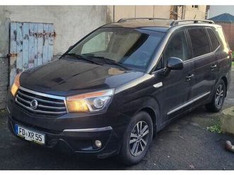 ssangyong rodius 2.0 e-xdi 200 crystal 2wd crystal