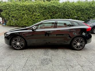 volvo v40 2.0 t2 you! *navi*kamera*2.hand*