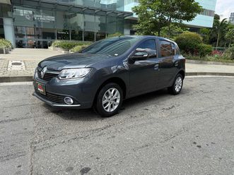 renault sandero 1.6 intens / at