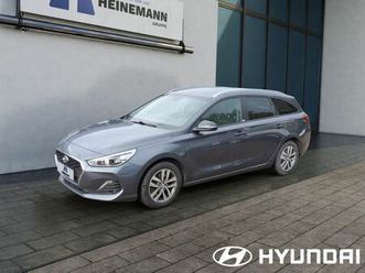 hyundai i30 kombi 1.4 yes! -navi-kamera-sitzhz-