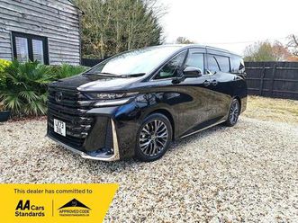 2.5 hybrid black & white available