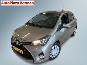 toyota yaris 1.5 hybrid edition