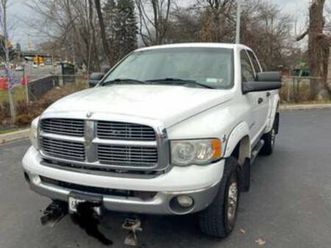 2005 dodge 2500 hd diesel w/ plow