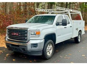 **2017 gmc sierra 2500 hd double cab 8' utility 4x4**