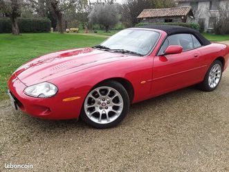 voiture jaguar cabriolet xkr