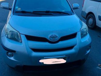 véhicule toyota urban cruiser