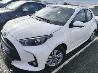 toyota yaris 116h dynamic business 5p + programme toyota experience my22