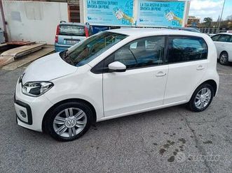 volkswagen up! 1.0 tsi high - del mese