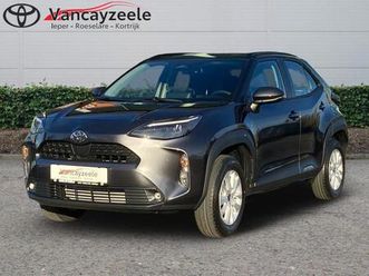 toyota yaris cross dynamic cam sens v/a applecarplay / androidauto