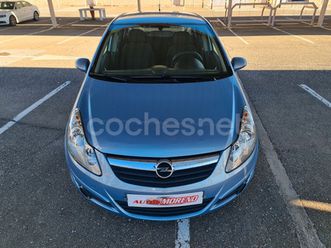opel corsa 1.2 essentia