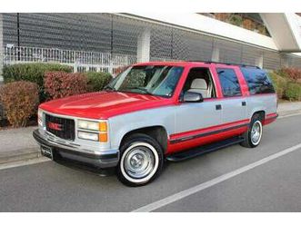 gmc suburban 5.7 sle 9 places