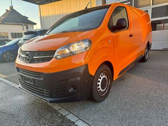 vivaro combi 2.0 cdti essentia s/s l