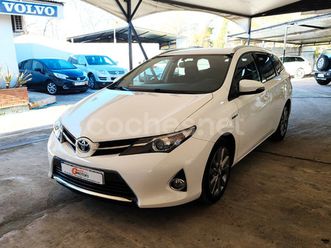 toyota auris 1.8 140h advance touring sports