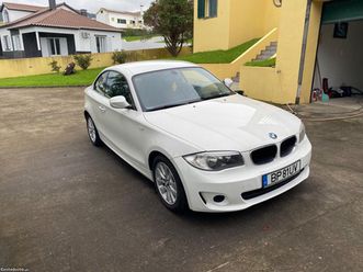 bmw 118 118d coupe dezembro/11