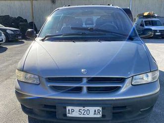 grand voyager 3.8 v6 le awd auto