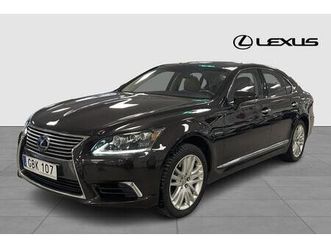 600h awd 5.0 v8 luxury v-hjul