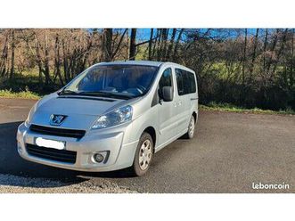 PEUGEOT EXPERT TEPEE peugeot-expert-tepee-6-ou-9-places-assises-loisirs-version-court-120-ch-8cv
