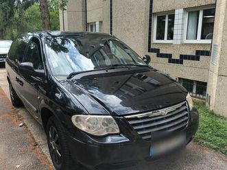 chrisler voyager 2.8 crd 7 places