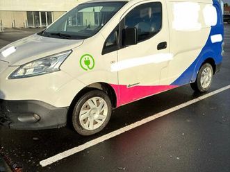 nissan e-nv200 camionnette électrique