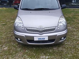 toyota yaris verso 1.3i 16v cat sol