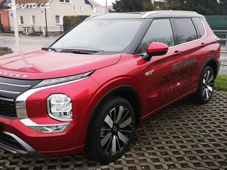 mitsubishi outlander 2.4 phev instyle 4wd nový vůz