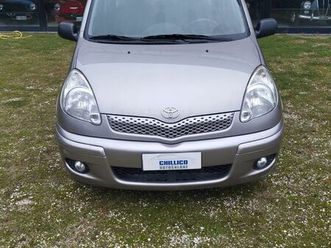 toyota yaris verso 1.3i 16v cat sol