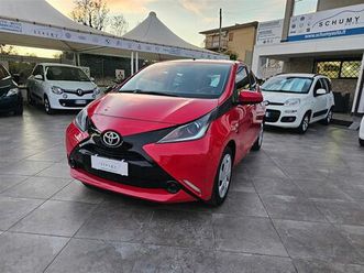 toyota aygo 1.0 vvt-i 69 cv 5 porte x-cool per neopatentati