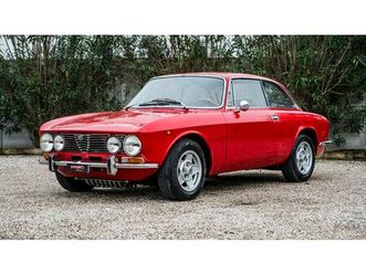 1972 alfa romeo 2000 rosso manuel conduite à gauche in it...