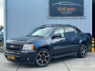chevrolet avalanche - usa 5.3 v8 4wd, clima, cruise, navi, camera, 4-11-2026 apk, youngtimer