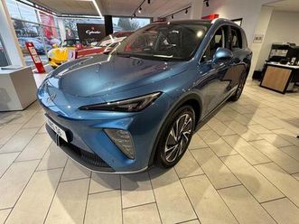 77kwh trophy long range auto 5dr