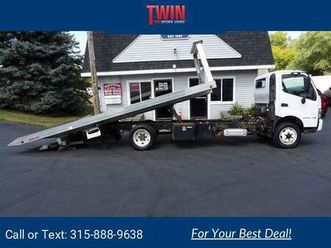 2019 hino 195 rollback w/ wheel lift pickup white